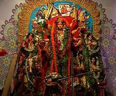 দেখুন এসবিআই অফিসার্স রেসিডেন্টস ফোরাম, সেনহাটি কলোনি, বালিগঞ্জ পূর্বপল্লি, লাহা কলোনি বিবেক সঙ্ঘ, সন্তোষপুর ব্যানার্জী বাড়ি, গড়িয়া নবপল্লি, পদ্মপুকুর বারোয়ারির পুজো