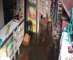 #PuneRains पुण्यातल्या मंडईचं मोठं नुकसान, पावसाचं पाणी दुकानांमध्ये शिरल्यानं मोठा आर्थिक फटका