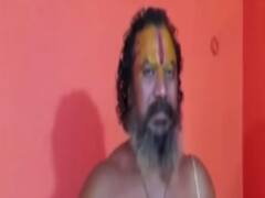Mahant Paramhans Das begins indefinite fasting in Ayodhya