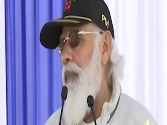 Diwali पर PM Modi का 'डबल अटैक', जैसलमेर में जवानों से मिलते हुए साधा China और Pakistan पर निशाना