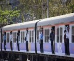 Local Train in Bengal: চাকা গড়ানোর আগে কীভাবে প্রস্তুত হচ্ছে রেল স্টেশনগুলি, দেখুন ভিডিও