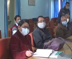 अस्पतालों से डॉक्टरों, कर्मचारी गायब, कोविड मॉनीटरिंग कमेटी ने जताई नाराजगी