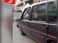 Pune : मास्क के लिए टोकने पर Traffic Constable को बोनट पर गिराकर दौड़ाई कार, गिरफ्तार हुआ आरोपी