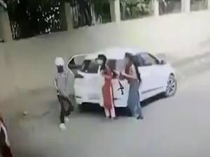 क्या धर्म संविधान के आड़े आता है? Allahabad High Court के एक फैसले के बाद उठ रहे सवाल