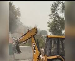 भू-माफियाओं के खिलाफ Noida प्राधिकरण की बड़ी कार्रवाई, अवैध कब्जे पर चला बुलडोजर| Ganga Prime| ABPGanga 