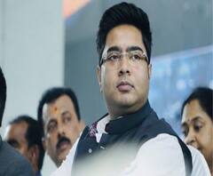 এক ঝলকে: 'সাহস থাকলে ভাইপোর বদলে নাম বলুন' তোপ Abhishek Banerjee-র, Dilip Ghosh-র পাল্টা 'সবাই জানে ভাইপো কে', সোনারপুরে Suvendu Adhikari অনুগামীদের ব্যানার, সঙ্গে অন্য খবর