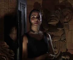 মহামারীতে আশার আলোর বার্তা, তুহিনার গলায় 'অন্ধকারে আলোর মতো'