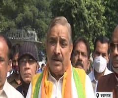 Kapil Sibbal को लेकर बोले Pramod Tiwari- पार्टी के फोरम पर रखें अपनी बात | Ganga Prime 