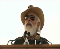 জঙ্গিদের ঘরে ঢুকে মারা হয়েছে, জয়সলমীরে ভারতীয় জওয়ানদের সঙ্গে দীপাবলী পালন করতে এসে হুঙ্কার প্রধানমন্ত্রীর