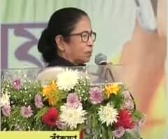 Mamata Banerjee in Bankura: 'মায়ের সামনে ছেলের মুণ্ডু কেটে দিয়েছিল সিপিএম, সেসব দিন ভুলে গেলেন?' বাঁকুড়ার সভায় বামদের আক্রমণ মুখ্যমন্ত্রীর