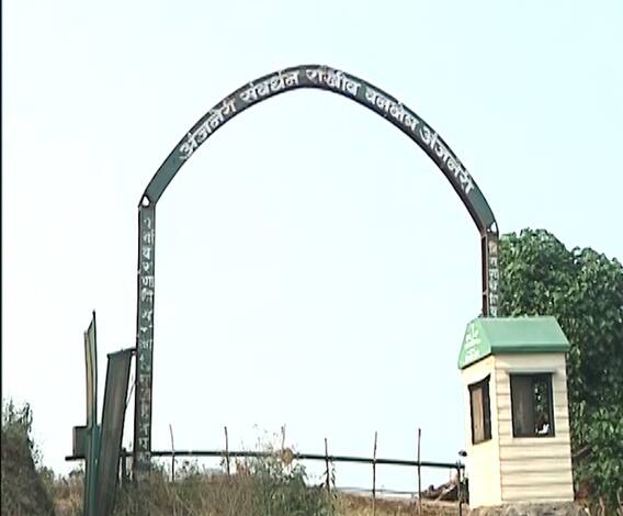 Anjaneri Fort | अंजेनेरी पर्वतावरील प्रस्तावित रस्ता रद्द; पर्यावरण मंत्री आदित्य ठाकरे यांची घोषणा