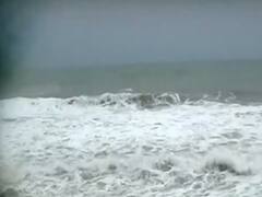 Cyclone Nivar का ताजा अपडेट, Puducherry से अभी 85 किमी दूर है तूफान