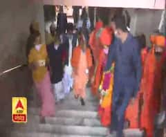 अयोध्या: हनुमान गढ़ी में CM YOGI ने की पूजा-अर्चना, कारसेवकपुरम पहुंचे