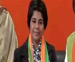 ভাইফোঁটায় জনসংযোগে বিজেপি, কালীঘাটে ব্যবসায়ী, হকারদের ফোঁটা দিলেন ভারতী ঘোষ