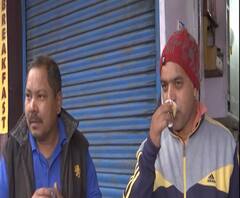 पहाड़ों ने ओढ़ी बर्फ की चादर,मैदानी इलाकों में बढ़ी ठंड | ABP GANGA 