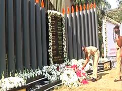 2008 Mumbai terror attack की बरसी पर 26/11 मेमोरियल पर शहीदों को दी गई श्रद्धांजलि