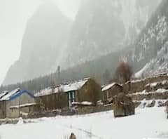 पहाड़ पर बदला मौसम, बर्फबारी से खिली पहाड़ों की रंगत| Uttarakhand Prime | ABPGanga 