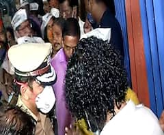 मराठा आंदोलकांची भेट घेण्यासाठी विश्वास नांगरे पाटील वांद्र्यामध्ये दाखल, मुंबईत मराठा मशाल मोर्चा