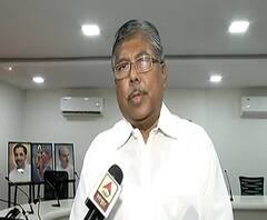 Chandrakant Patil meets Governor | चंद्रकांत पाटलांनी घेतली राज्यपालांची भेट, सदिच्छा भेट असल्याची माहिती