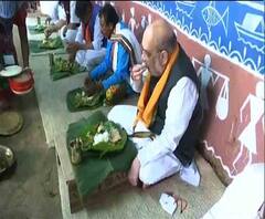 বাঁকুড়ায় আদিবাসী বাড়িতে মধ্যাহ্নভোজ অমিত শাহের