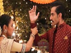 Anupamaa loses cool and threatens Vanraj