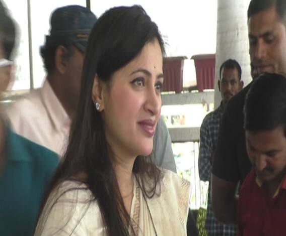 #Election आचारसंहिता भंग केल्या प्रकरणी नवनीत राणा आणि अनिल देशमुख यांना मोठा दिलासा