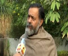 Kisan Morcha : सरकार चर्चेऐवजी दबावतंत्राचा वापर करतेय : योगेंद्र यादव