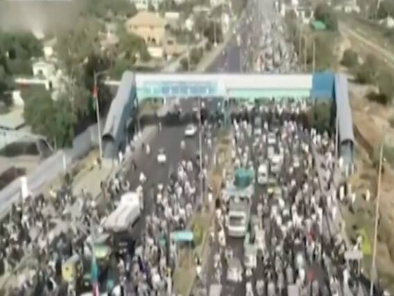 कोलकाता में Shakib Al Hasan का दुर्गा पूजा पंडाल में जाना चरमपंथियों को रास न आया