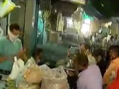 અમદાવાદમાં કર્ફ્યુની જાહેરાત બાદ કાલુપુર પાન માર્કેટમાં ખરીદી માટે લોકોની ઉમટી ભીડ 