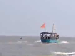 વલસાડના ઉમરગામમાં દરિયામાં બોટ  ડૂબી, ચાર માછીમારોને બચાવાયા