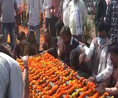 Yash Deshmukh | शहीद जवान यश देशमुख यांना अखेरचा निरोप, लष्करी इतमामात अंत्यसंस्कार
