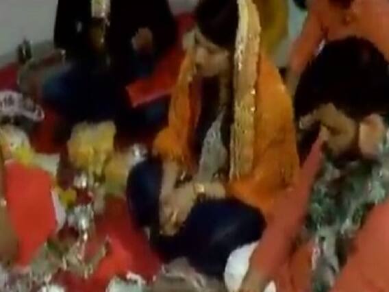  સુરતમાં જાણીતા કુબેર બિલ્ડર દ્ધારા કરાયું ચોપડા પૂજન, જુઓ વીડિયો 