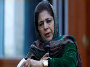 बंदूक उठाने की बात करने वाली Mehbooba Mufti क्या भूल गयी हैं अपनी बहन का अपहरण? | Master Stroke (9.11.2020)