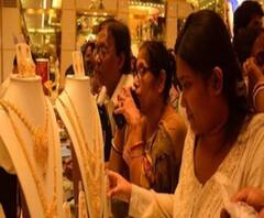 Happy Diwali 2020: 'রেট হাই কিন্তু কেনাকাটা চলছেই ', ২০২০র অর্থনৈতিক ধাক্কার মধ্যেই ধনতেরাসে সোনার দোকানে ভিড়
