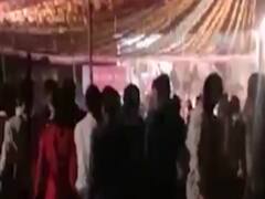 બનાસકાંઠાઃ થરાદના અછવાડા ગામે પ્રતિબંધ છતાં લોકોએ ગરબે ઘૂમી સોશિયલ ડિસ્ટન્સના ઉડાડ્યા ધજાગરા