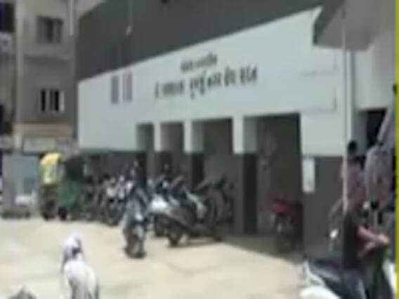 મહેસાણાઃ કડી નગરપાલિકાના ચીફ ઓફિસર સામે મહિલાએ નોંધાવી પોલીસ ફરિયાદ, જુઓ વીડિયો