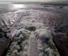 ৭টায় বাংলা (১): এখনও শুরু হয়নি দুর্গাপুর ব্যারাজের ভাঙা লক গেট মেরামতির কাজ, রাজ্যের আইন-শৃঙ্খলা নিয়ে তুলোধনা রাজ্যপালের, সঙ্গে অন্য খবর