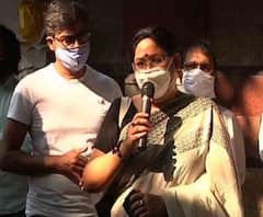 প্রয়াত সৌমিত্র চট্টোপাধ্যায় : গলফগ্রিনের বাড়ি টেকনিশিয়ান হয়ে রবীন্দ্রসদনে শেষ শ্রদ্ধায় শায়িত থাকবে দেহ, কেওড়াতলায় শেষকৃত্য 