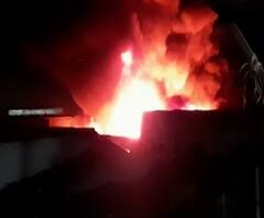 Bhiwandi Fire | भिवंडीत केमिकल गोदामाला मोठी आग, गोदामातील ज्वलनशील साठ्याचा स्फोट