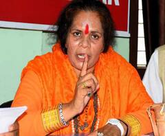 साध्वी प्राची का बयान गलत-अखाड़ा परिषद प्रयागराज | देखिए 75 जिले 75 खबरें | ABP GANGA 