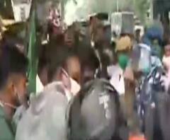 Taratala Bjp Rally Chaos: বাস থেকে নামতে নারাজ 'আটক' কৈলাস, পুলিশের সঙ্গে তর্কাতর্কি 