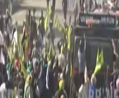 Farmers' protest update: কৃষকদের 'দিল্লি চলো' অভিযানে ধুন্ধুমার, জলকামান, কাঁদানে গ্যাস পুলিশের