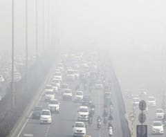 ठंड के साथ बढ़ रही है प्रदूषण वाली धुंध, लोगों की सेहत पर पड़ रहा असर। Air Pollution 