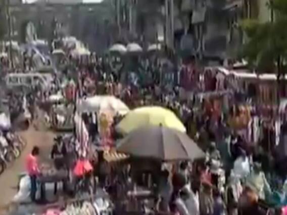 વડોદરાના મંગળ બજાર કાપડ માર્કેટમાં ગ્રાહકોની ભારે ભીડ, જુઓ વીડિયો