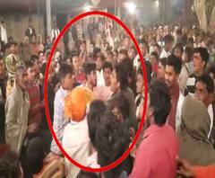 जानिए क्यों आपस में भिड़ गए शराबी ? | Amroha | Purab Pashchim 