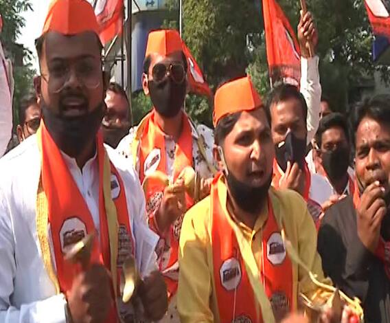 MNS March against Inflated Power Bills | नाशिकमध्ये मनसेचं भजन, कीर्तन करुन सरकारचा निषेध