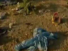 અમદાવાદઃ કોરોના મહામારી વચ્ચે આરોગ્ય વિભાગની ગંભીર બેદરકારી, મેદાનમાં રઝળતો મળ્યો મેડિકલ વેસ્ટ