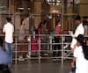 Mumbai Airport | आजपासून राज्याच्या सीमांवर नाकेबंदी; मुंबई विमानतळावर कशी सुरू आहे तपासणी?