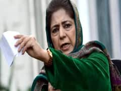 क्या Mehbooba Mufti गुज्जर-बकरवाल समुदाय को उकसा रही हैं? | Debate