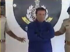 વડોદરાઃ પાખંડી પ્રશાંત ઉપાધ્યાયને રિમાન્ડ માટે કોર્ટમાં કરાશે રજૂ, જુઓ વીડિયો